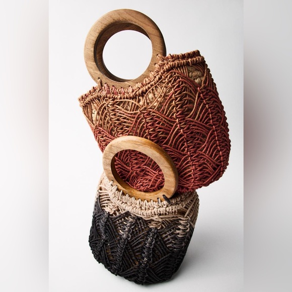 FABULOUS ZARA WOOD HANDLE JUTE PURSE - NEW WITH DUST BAG - Picture 4 of 5